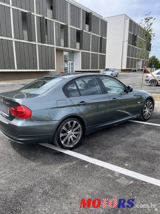 2011' BMW Serija 3 318D photo #5