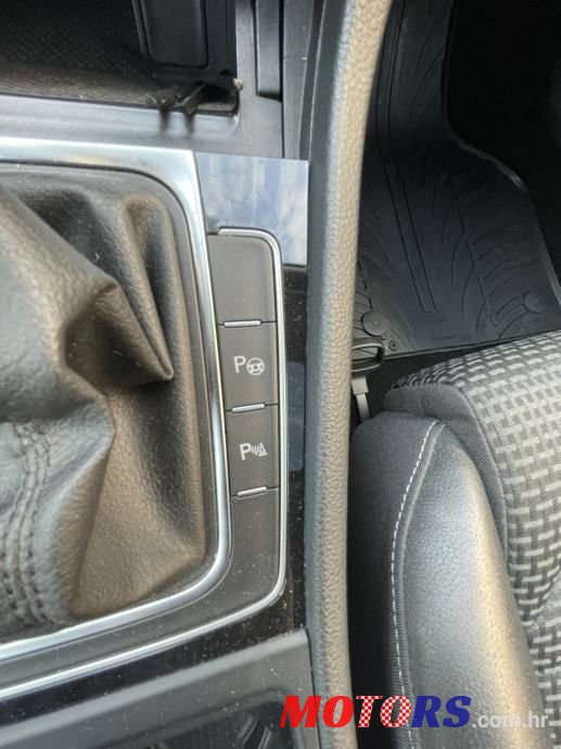 2013' Volkswagen Golf 7 photo #6