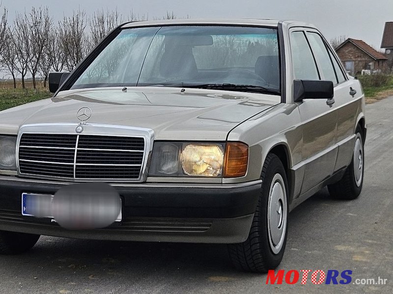 1989' Mercedes-Benz 190 D photo #2