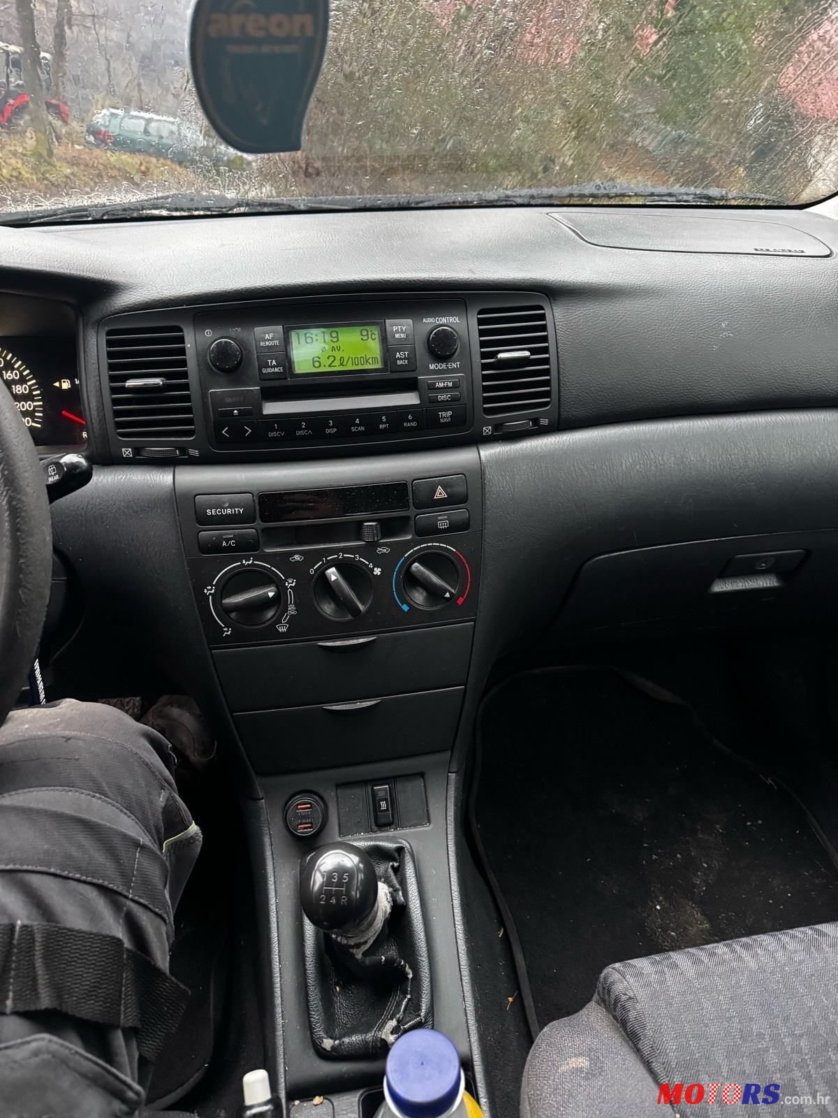 2002' Toyota Corolla 2.0 photo #5