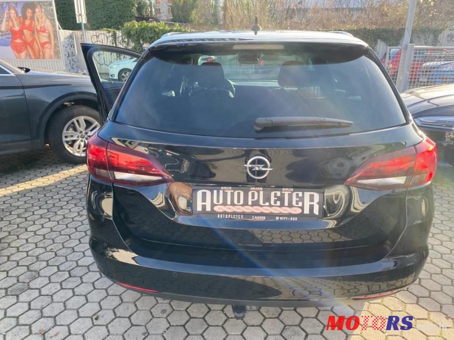 2018' Opel Astra Karavan photo #6