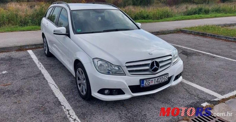 2012' Mercedes-Benz C-Klasa 180 Cdi T photo #1