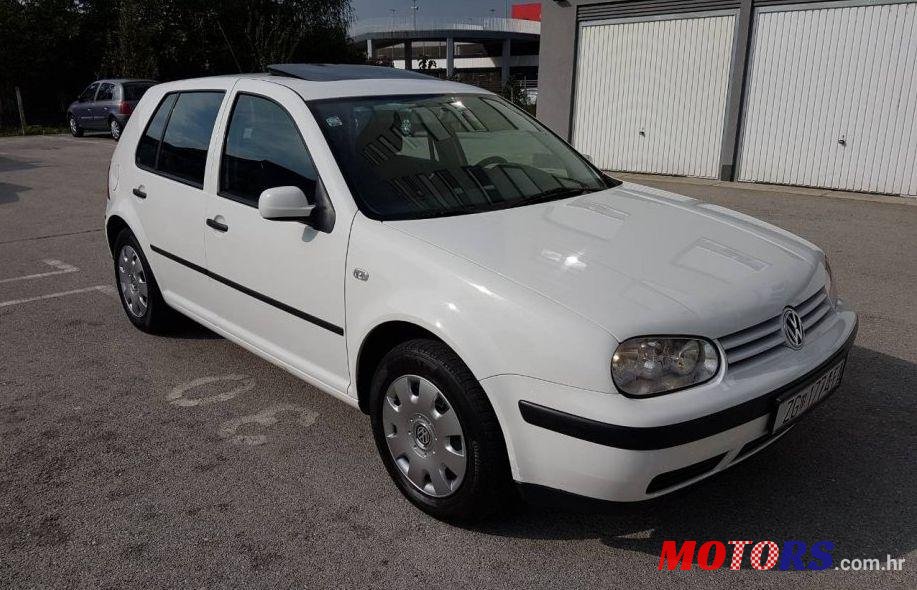 2001' Volkswagen Golf IV photo #3