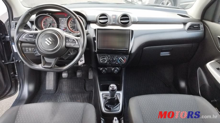 2021' Suzuki Swift 1,2 photo #5