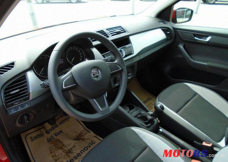 2015' Skoda Fabia 1,0 photo #4