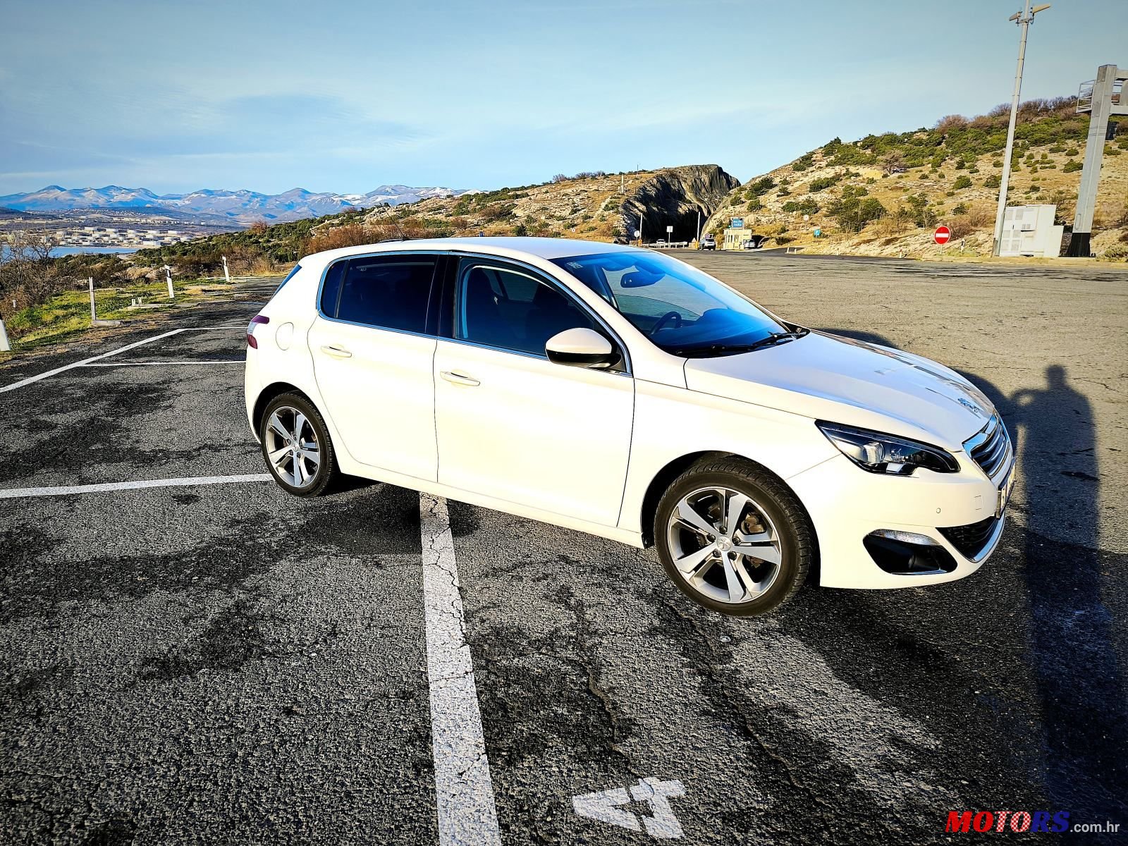 2015' Peugeot 308 1.6 Hdi 100 photo #5