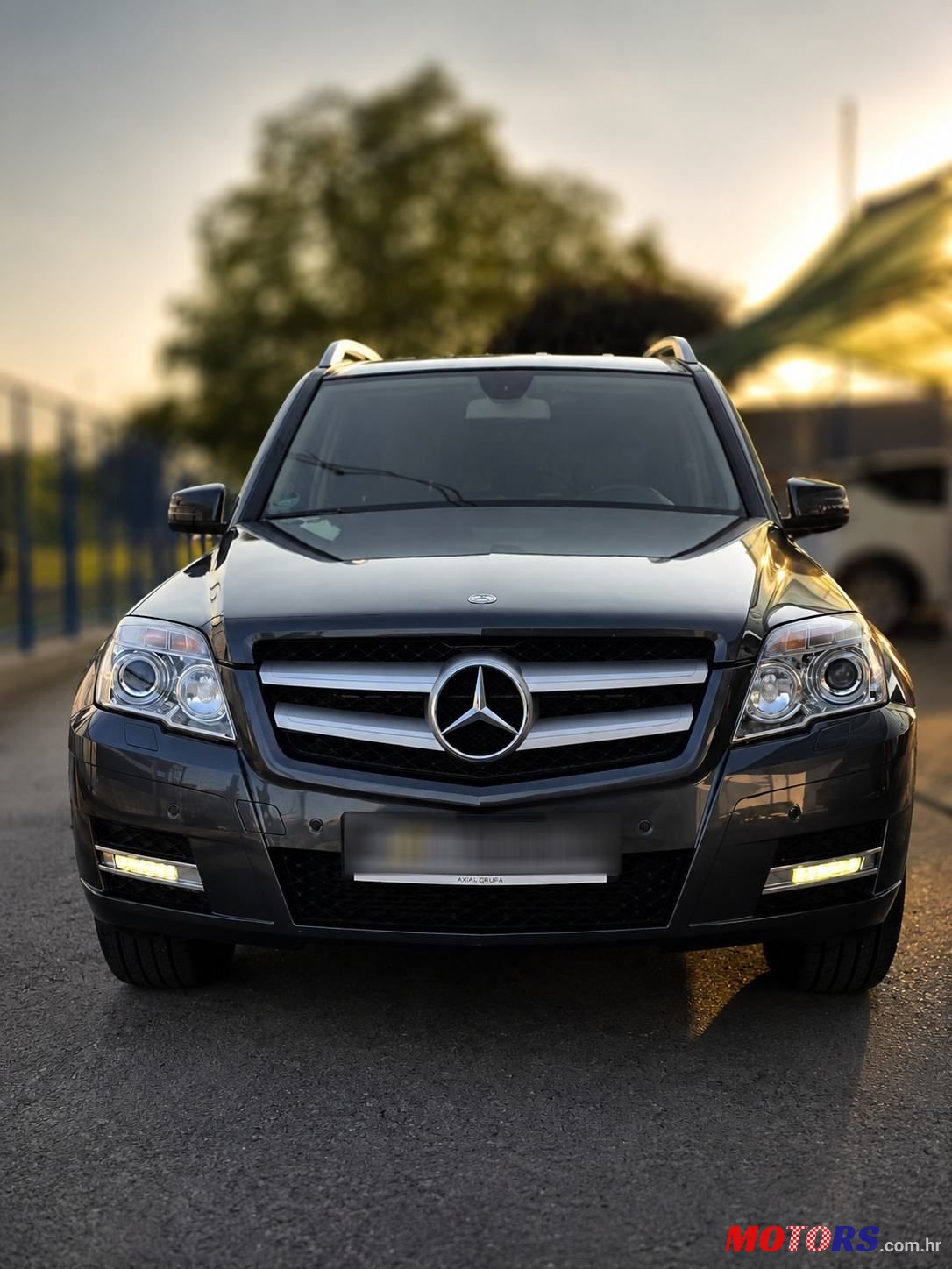 2012' Mercedes-Benz GLK 220 4Matic photo #3