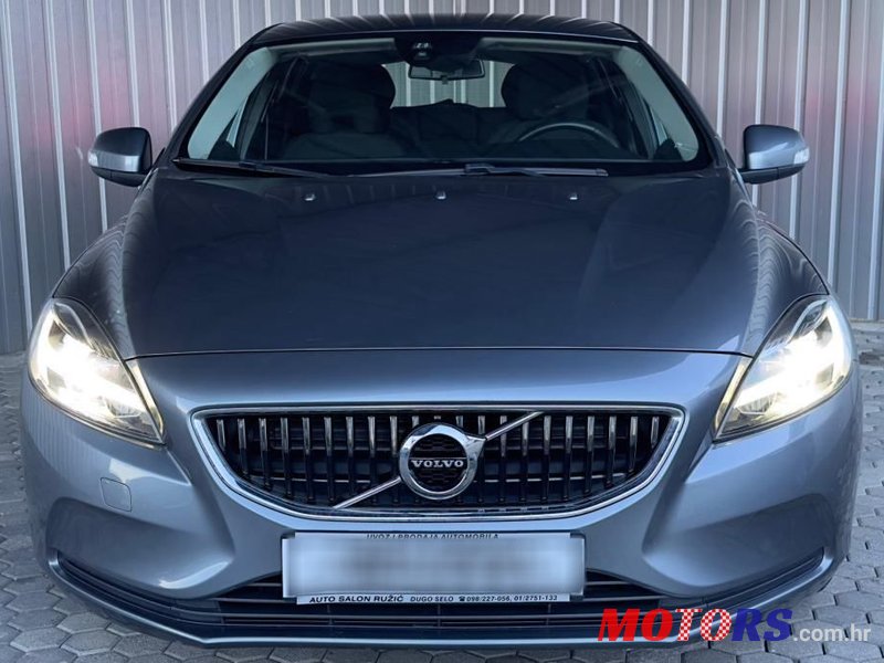 2018' Volvo V40 D2 photo #2