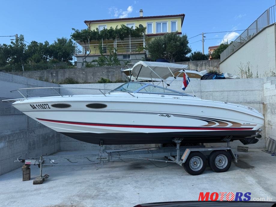 2000' Sea Ray 230 sunsport photo #1