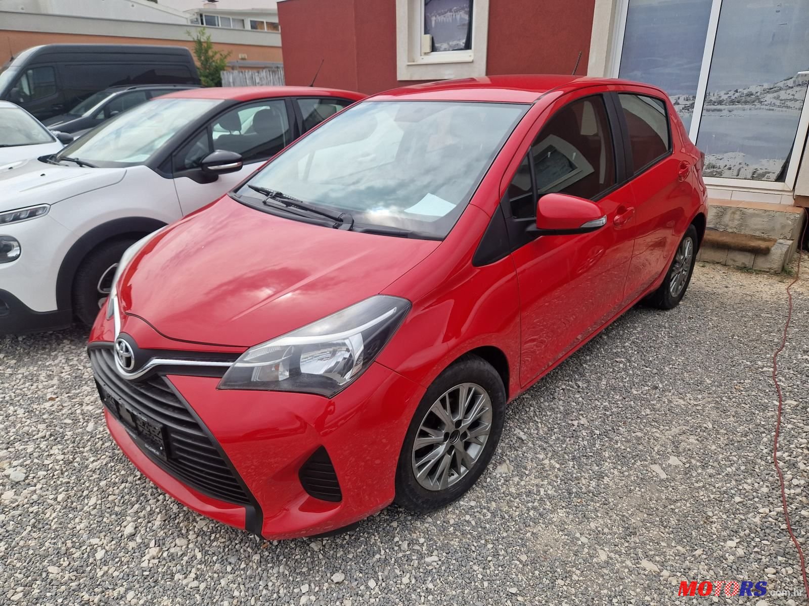 2016' Toyota Yaris 1,0 Vvt-I photo #1