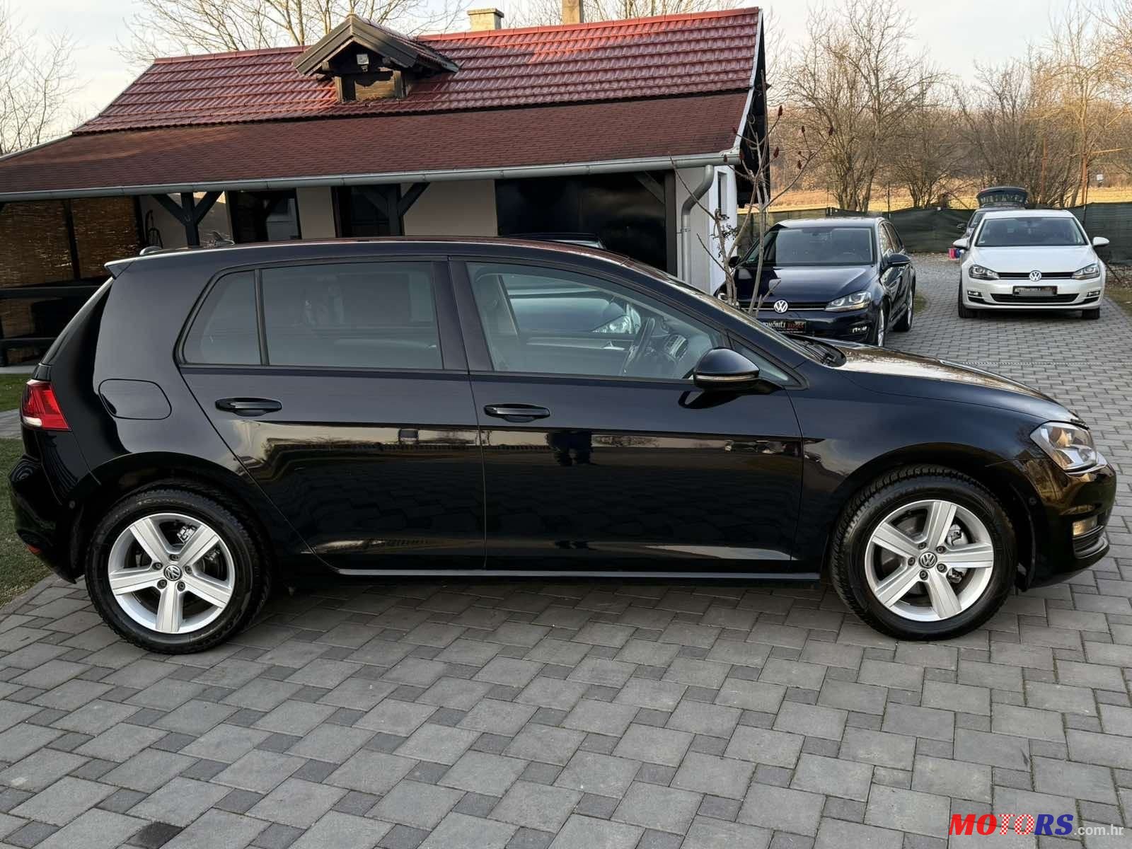 2013' Volkswagen Golf VII 1,6 Tdi Bmt photo #6