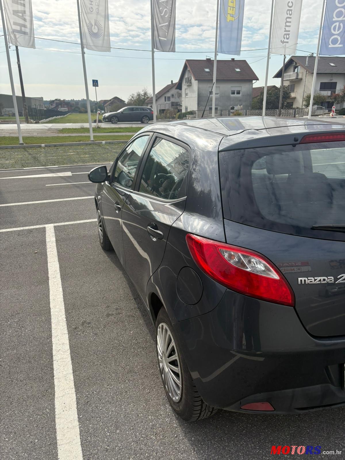 2008' Mazda 2 photo #7