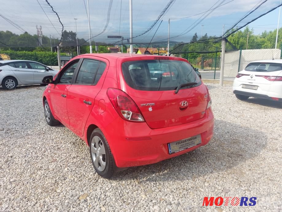 2013' Hyundai i20 1,1 Crdi photo #4