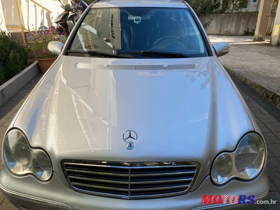 2004' Mercedes-Benz C-Klasa 270 T photo #1