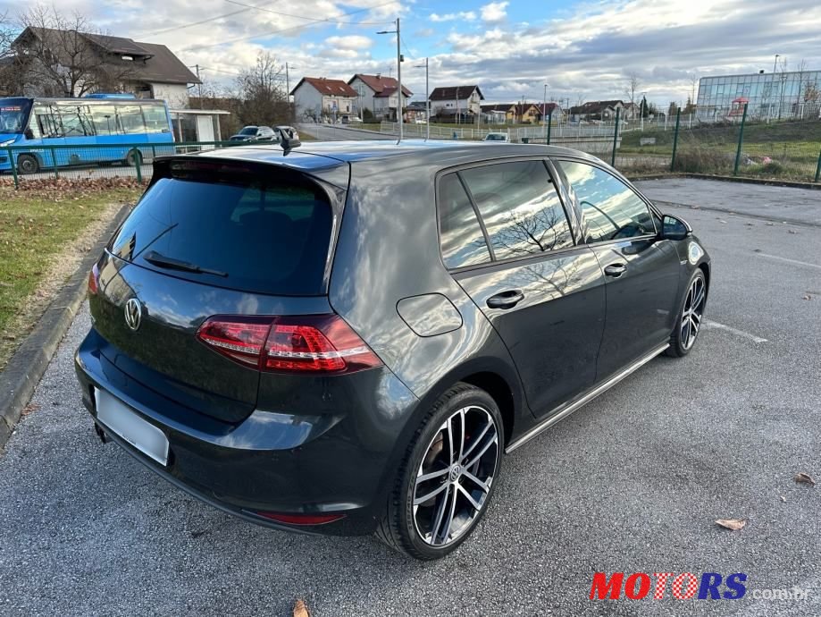 2014' Volkswagen Golf 7 2.0 Gtd photo #4