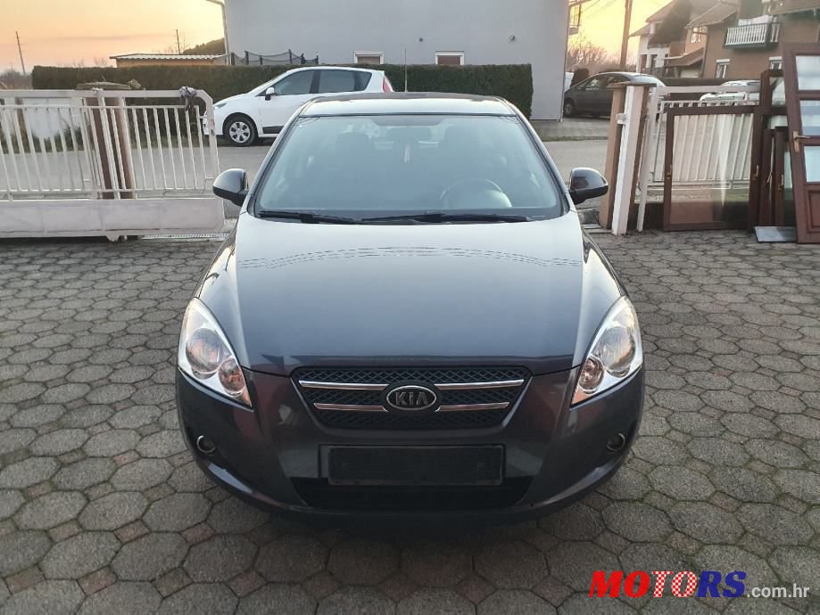 2009' Kia Ceed photo #3