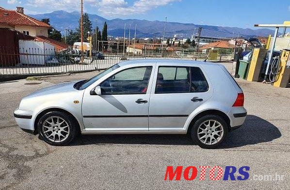 2000' Volkswagen Golf IV 1,6 photo #1