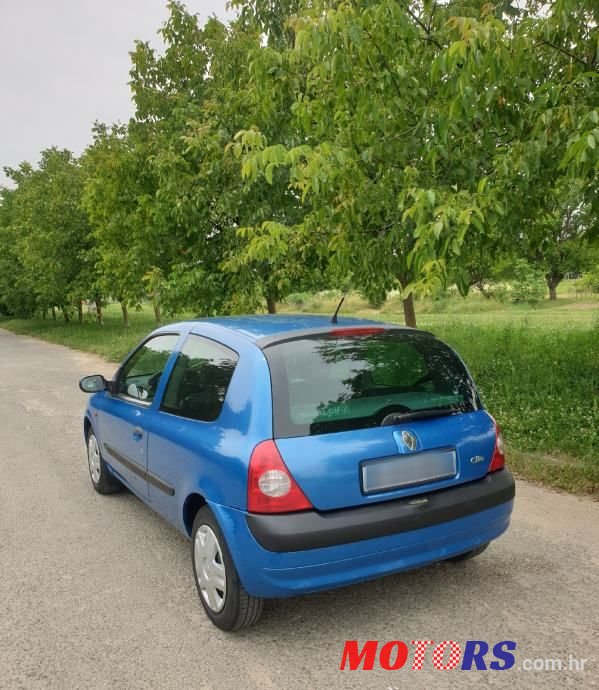 2001' Renault Clio 1,2 16V photo #3