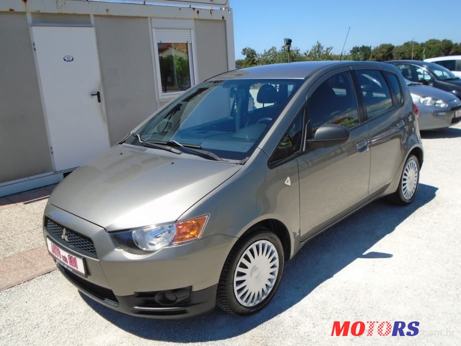 2010' Mitsubishi Colt 1,1 photo #1