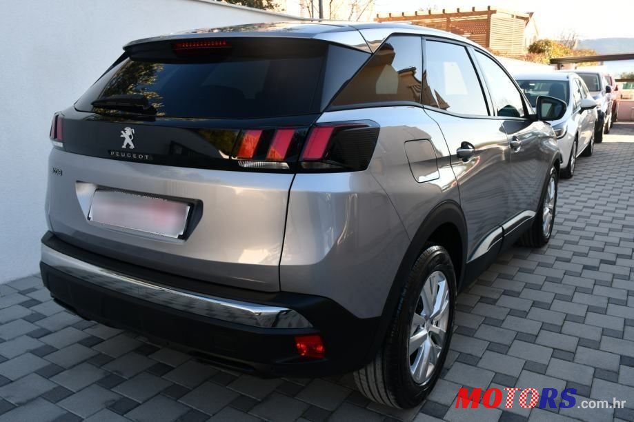 2019' Peugeot 3008 1,5 Bluehdi photo #3