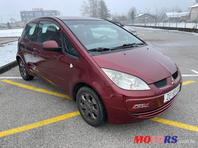 2005' Mitsubishi Colt 1,3 photo #2