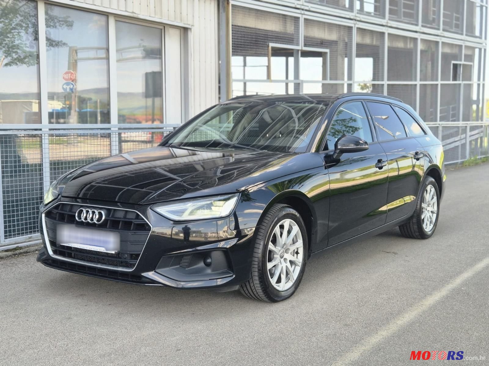 2020' Audi A4 Avant photo #1