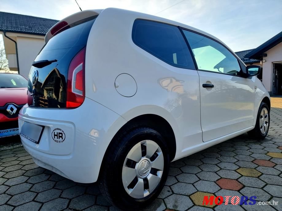 2013' Volkswagen Up! 1,0 Up! photo #5