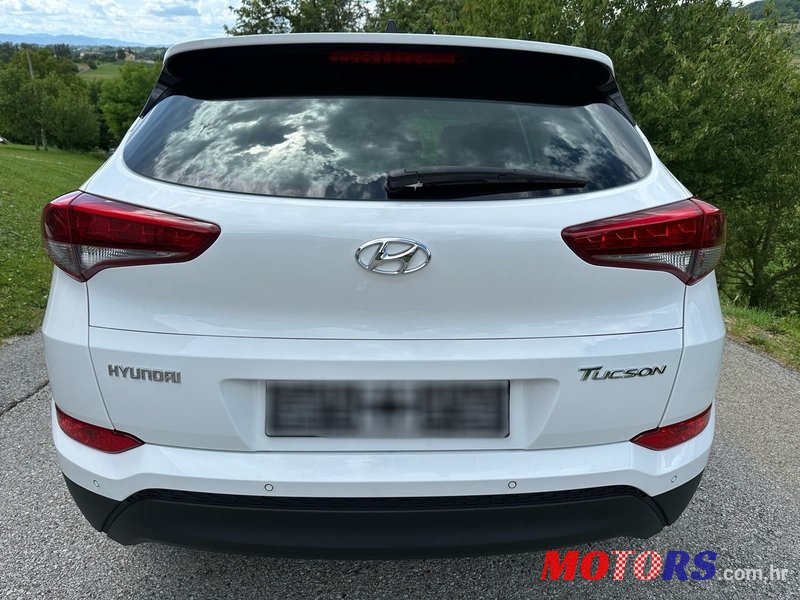 2015' Hyundai Tucson 1.7 Crdi photo #5