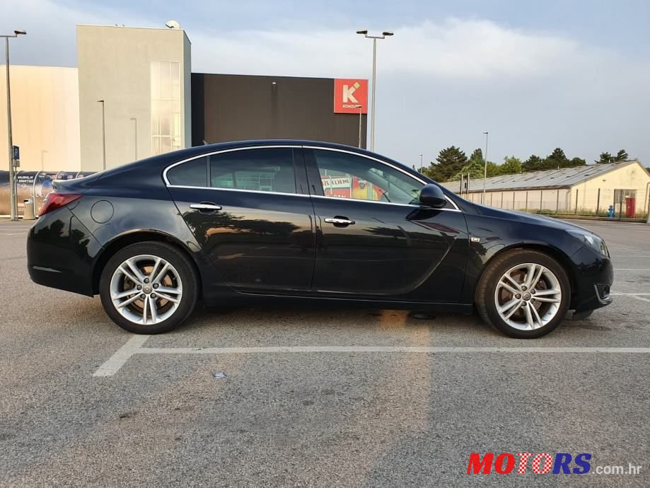2015' Opel Insignia photo #5