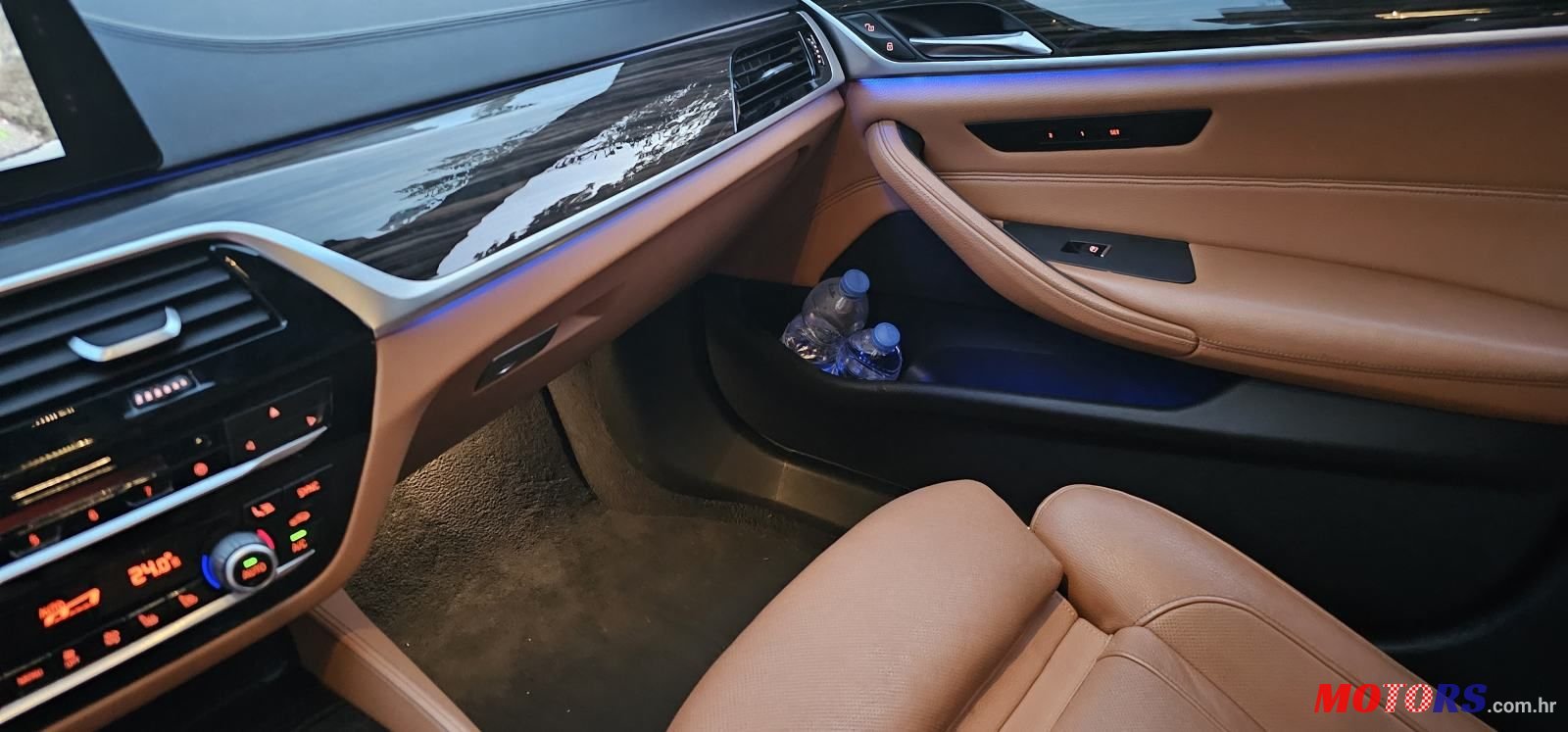 2017' BMW Serija 5 520D photo #2