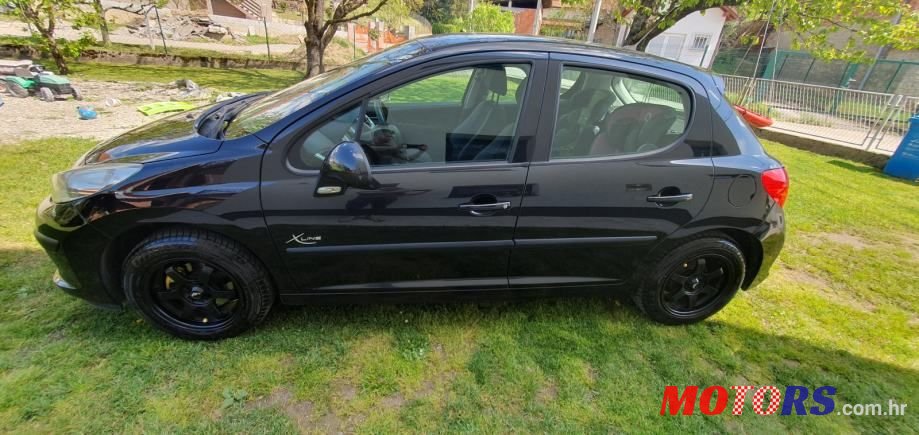 2009' Peugeot 207 photo #3