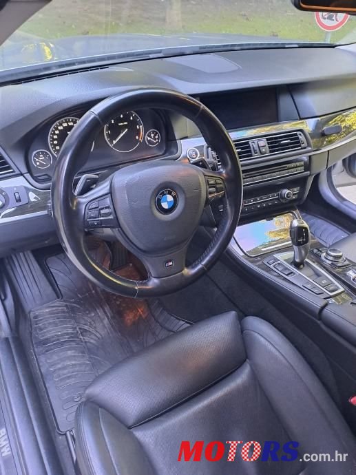 2012' BMW Serija 5 530Xd photo #6