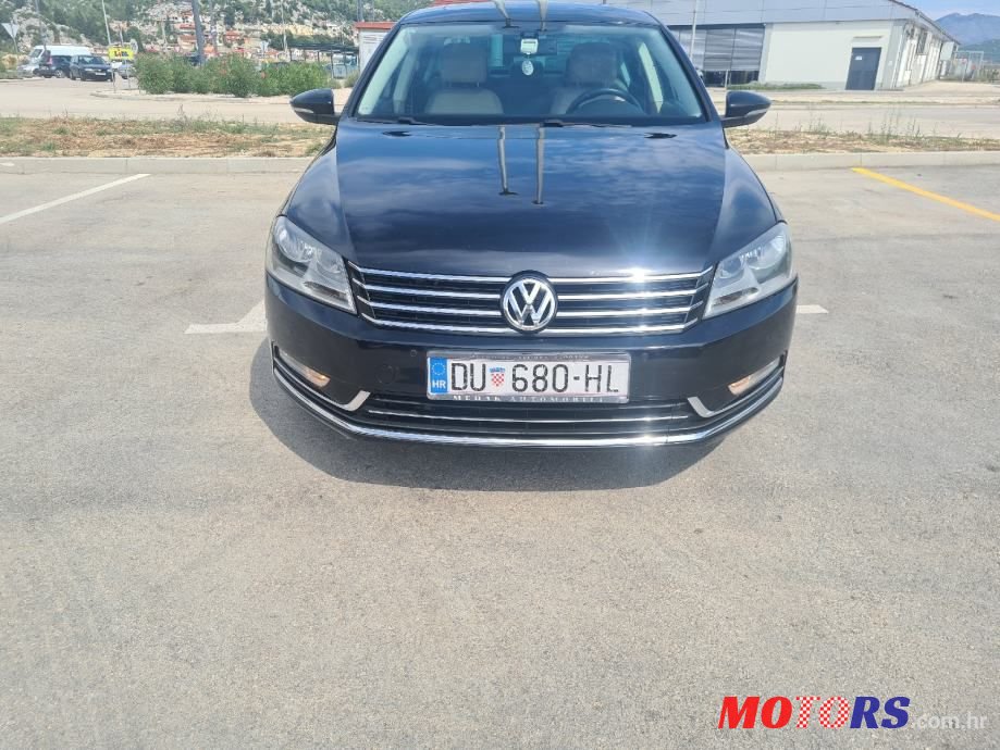 2013' Volkswagen Passat photo #3