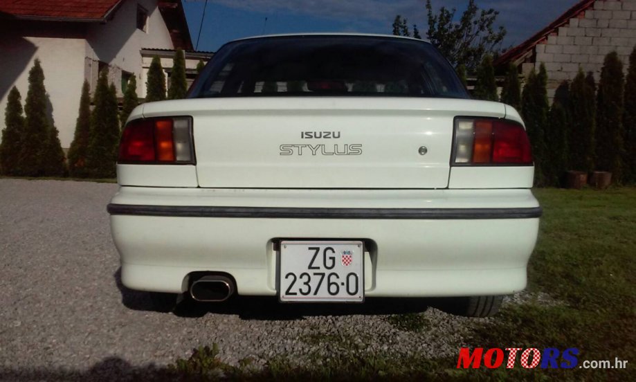 1991' Isuzu Gemini Stylus photo #2