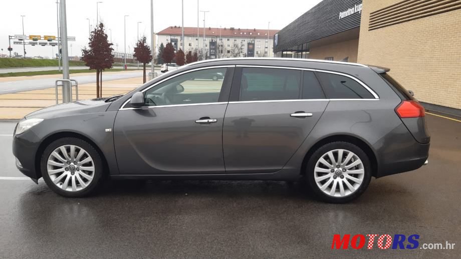 2010' Opel Insignia Karavan photo #3
