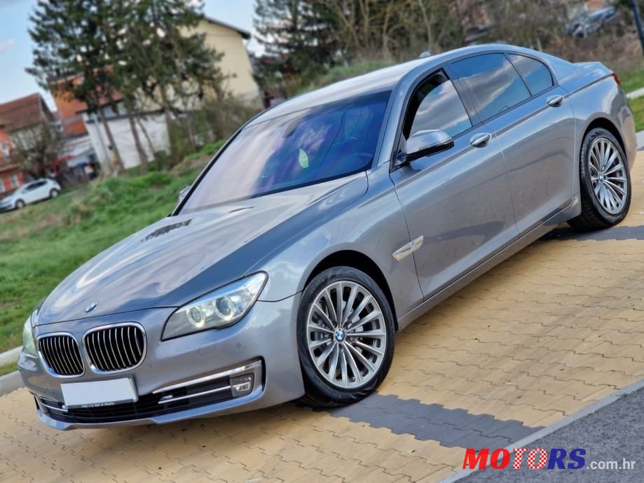 2012' BMW Serija 7 photo #2