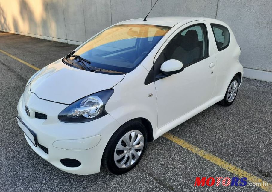 2015' Toyota Aygo 1,0 Vvt-I photo #1