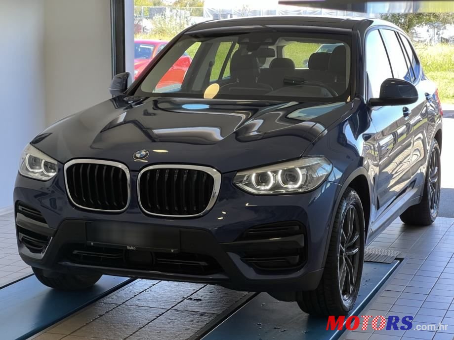 2018' BMW X3 Xdrive20D photo #3