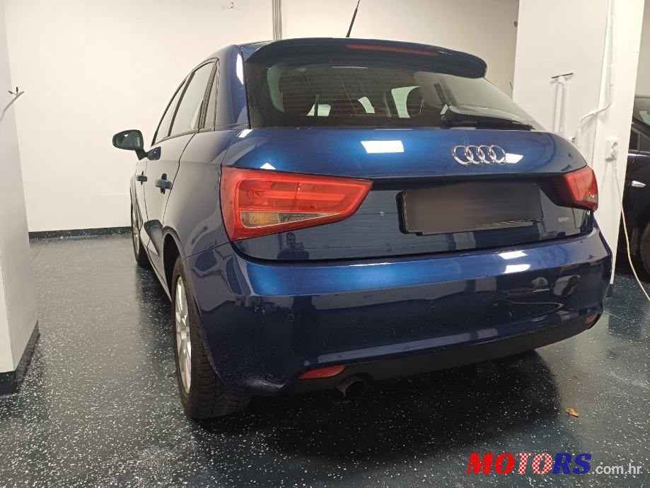 2012' Audi A1 1,6 Tdi photo #2
