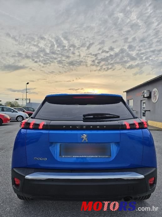 2020' Peugeot 2008 1,2 Puretech photo #5