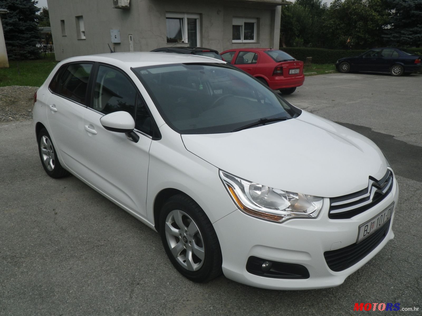 2014' Citroen C4 photo #1