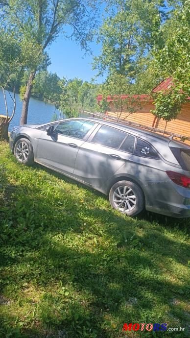 2018' Opel Astra 1.6 Cdti photo #2