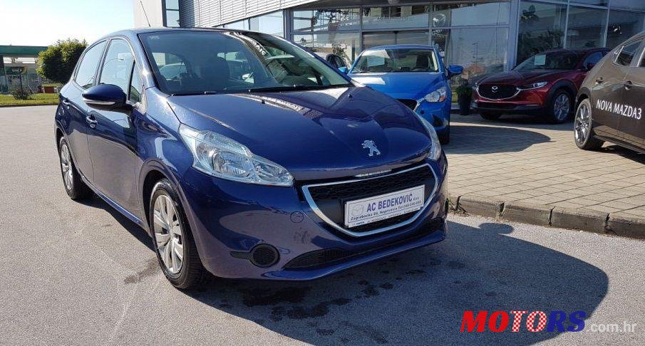 2012' Peugeot 208 1,6 E-Hdi photo #1