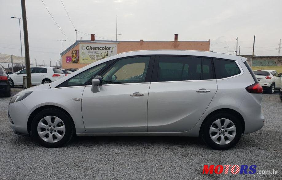 2013' Opel Zafira 2,0 photo #1