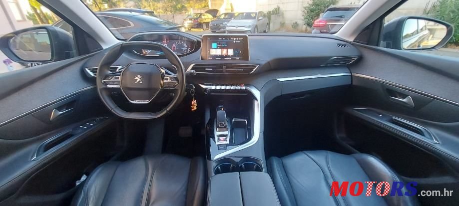 2018' Peugeot 5008 1,2 Puretech photo #3