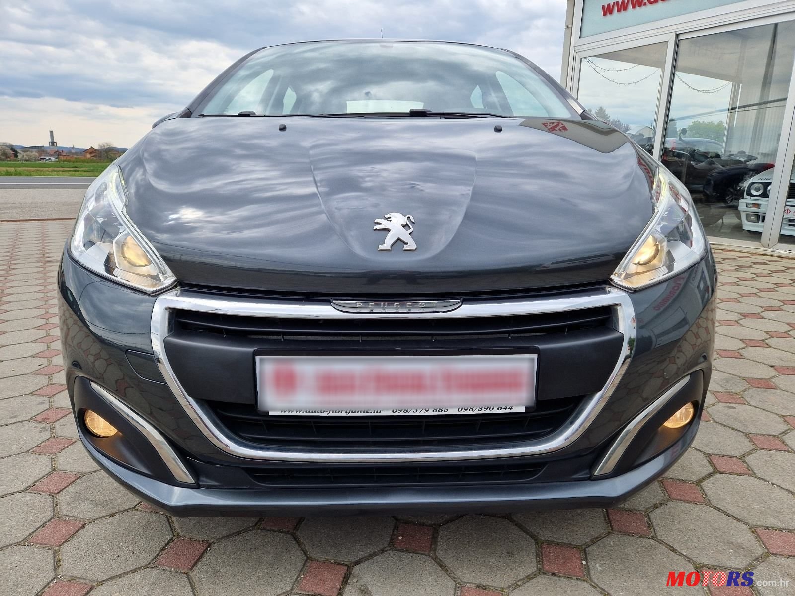 2016' Peugeot 208 1,2 photo #2