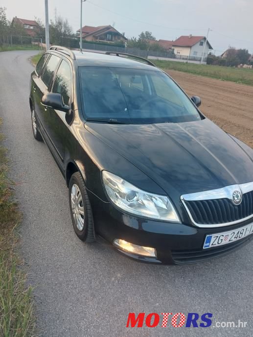 2010' Skoda Octavia Combi photo #5