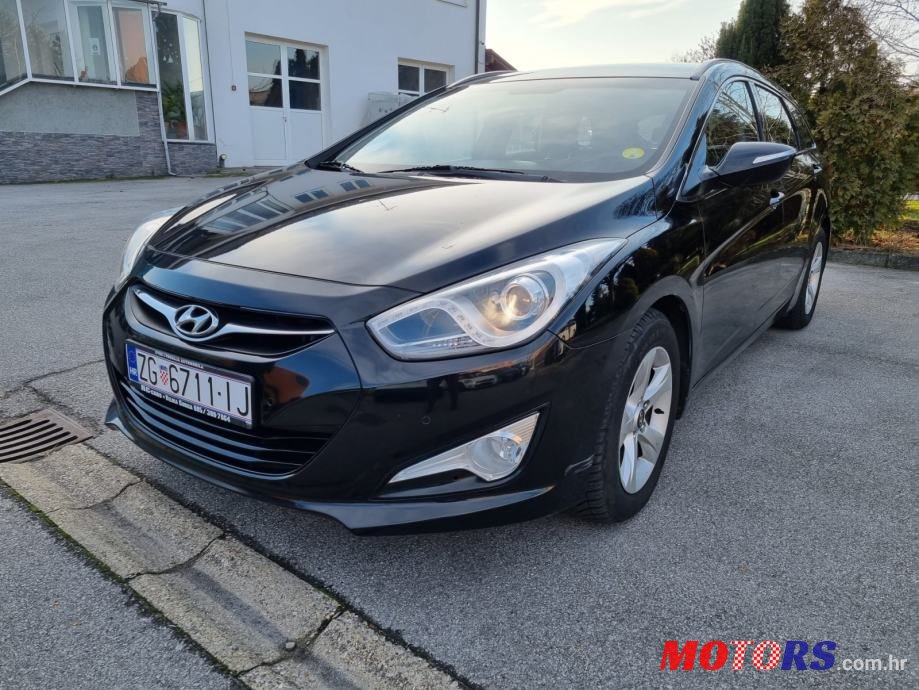 2011' Hyundai i40 1,7 Crdi photo #1