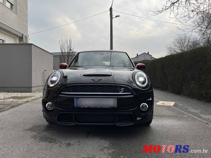 2020' MINI Cooper S photo #3