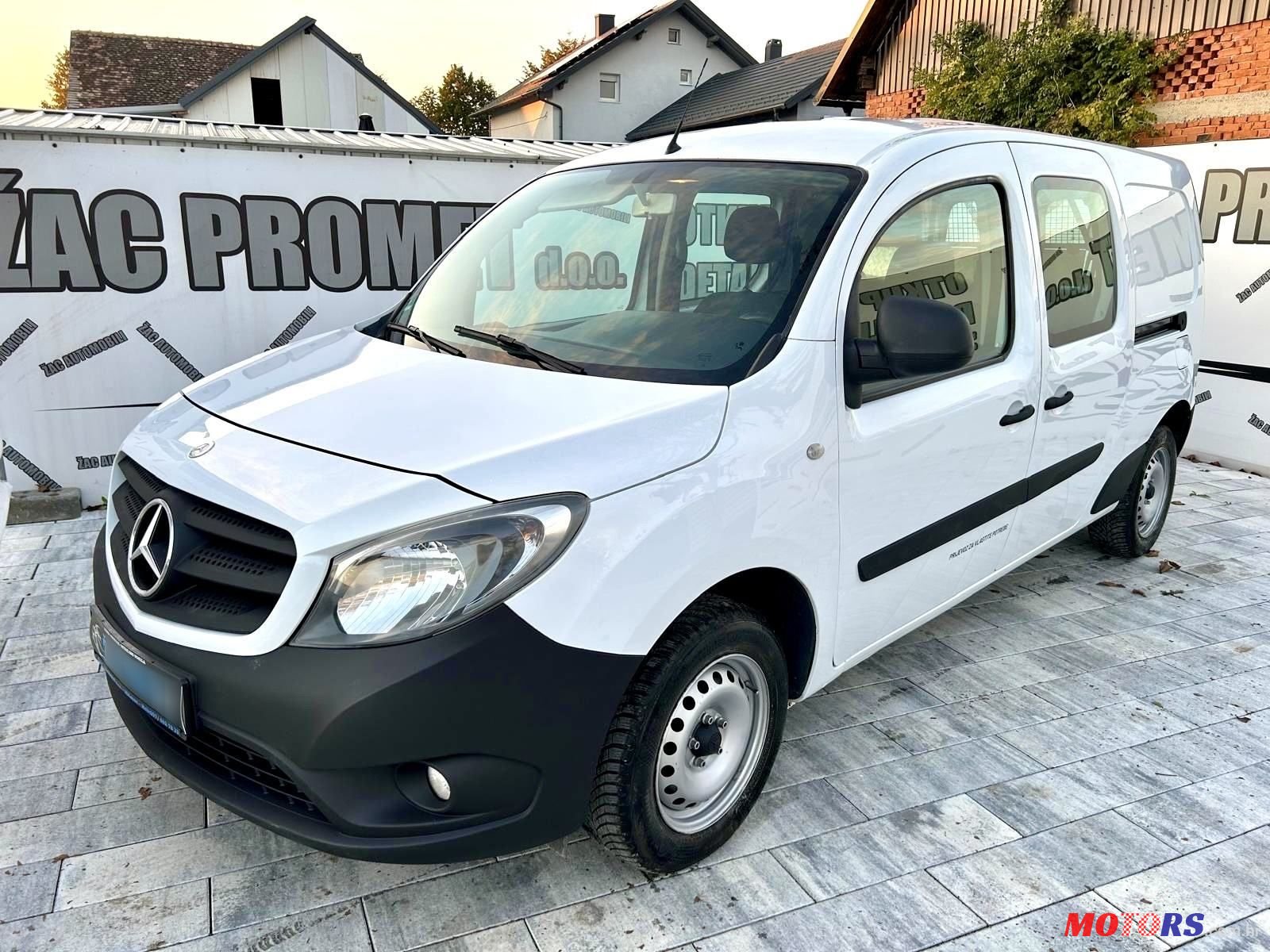 2015' Mercedes-Benz Citan Kombi photo #2